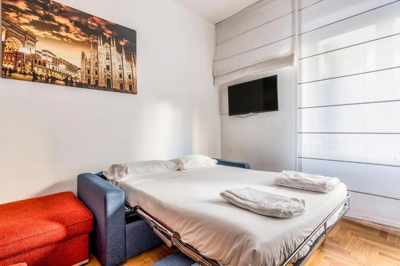 Apartment Ampio Appartamento Zona Moscova Con Due Terrazzi Milan